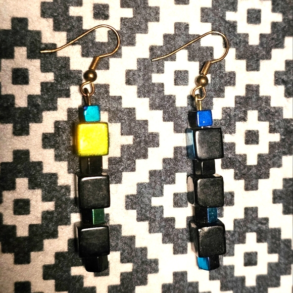 Hematite Cube Dangle Color Shifting Earrings Iridescent Black Blue Metallic - Picture 6 of 6